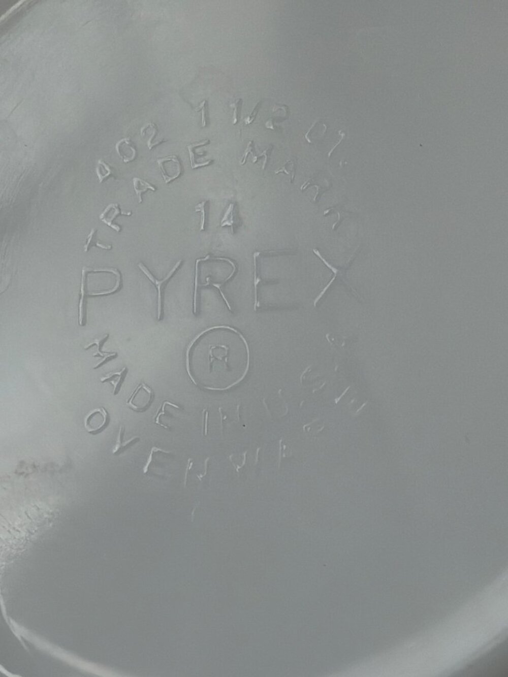 Vintage Pyrex 402 Mixing Bowl Autumn Floral Verde Square 1.5 Qt Made In USA - Picture 8 of 8